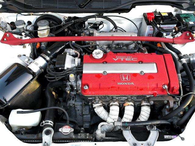 シビック タイプＲ　後期最終型　ＢＬＩＴＺ車高調　無限エキマニ　ワンオフストレートマフラー　無限エアクリＢＯＸ　スリットローター　制動屋パット　ブレーキメッシュライン　ピラーバー　純正ＲＥＣＡＲＯ　タイヤ残溝８分山（33枚目）
