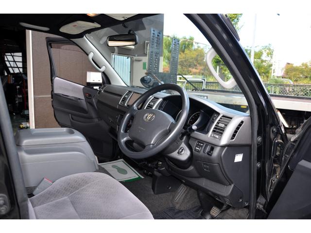 ハイエースバン ロングスーパーＧＬ　新品４型フェイスモデリスタバージョン　新品ＬＥＤヘッドライト＆ＬＥＤフォグ　リアスポ　ローダウン　ＨＤＤナビフルセグＴＶ　バックカメラ　ＥＴＣ　キーレス　新品フロアカーペット　ブラックルーフライニング（27枚目）