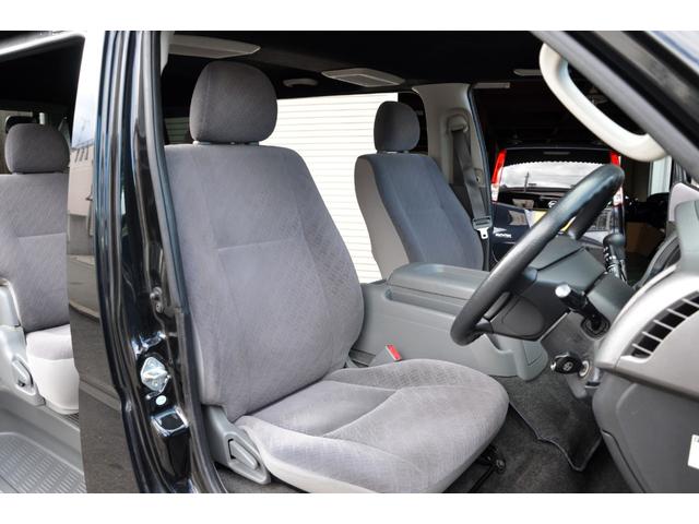 ハイエースバン ロングスーパーＧＬ　新品４型フェイスモデリスタバージョン　新品ＬＥＤヘッドライト＆ＬＥＤフォグ　リアスポ　ローダウン　ＨＤＤナビフルセグＴＶ　バックカメラ　ＥＴＣ　キーレス　新品フロアカーペット　ブラックルーフライニング（29枚目）