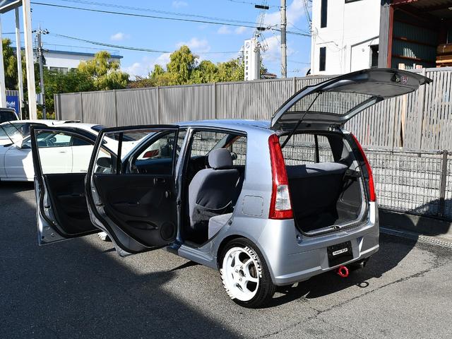 ミラ Ｌ　５ＭＴ　ＷｉｒｕｓＷｉｎレーシングマフラー　フルタップ車高調　社外１５インチアルミ　タイヤ残溝７分山　タワーバー　牽引フック　ディープコーンステアリング　社外シフトノブ　社外タコメーター　ＥＴＣ（7枚目）