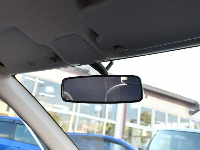 ミラ Ｌ　５ＭＴ　ＷｉｒｕｓＷｉｎレーシングマフラー　フルタップ車高調　社外１５インチアルミ　タイヤ残溝７分山　タワーバー　牽引フック　ディープコーンステアリング　社外シフトノブ　社外タコメーター　ＥＴＣ（31枚目）