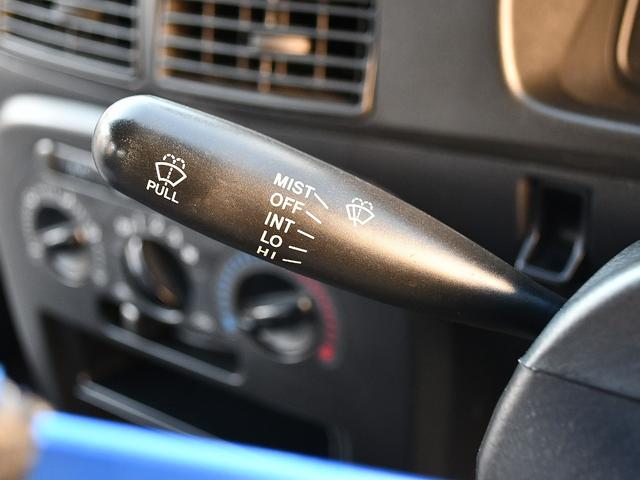 ミラ Ｌ　５ＭＴ　ＷｉｒｕｓＷｉｎレーシングマフラー　フルタップ車高調　社外１５インチアルミ　タイヤ残溝７分山　タワーバー　牽引フック　ディープコーンステアリング　社外シフトノブ　社外タコメーター　ＥＴＣ（36枚目）