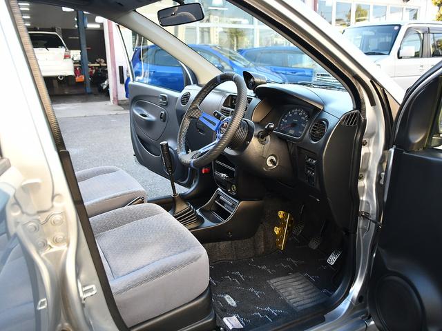 ミラ Ｌ　５ＭＴ　ＷｉｒｕｓＷｉｎレーシングマフラー　フルタップ車高調　社外１５インチアルミ　タイヤ残溝７分山　タワーバー　牽引フック　ディープコーンステアリング　社外シフトノブ　社外タコメーター　ＥＴＣ（50枚目）