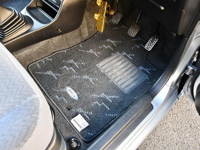 ミラ Ｌ　５ＭＴ　ＷｉｒｕｓＷｉｎレーシングマフラー　フルタップ車高調　社外１５インチアルミ　タイヤ残溝７分山　タワーバー　牽引フック　ディープコーンステアリング　社外シフトノブ　社外タコメーター　ＥＴＣ（53枚目）