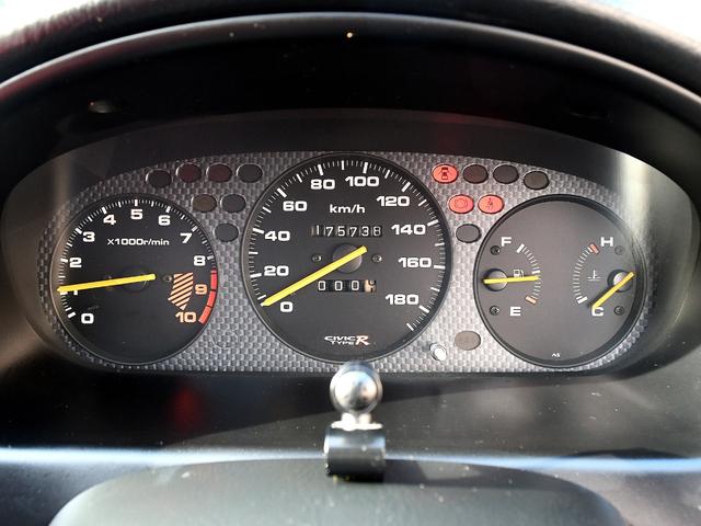 シビック タイプR 後期型 軽量ボンネット TEIN車高調 2ピーススリットローター ブレーキメッシュライン 無限マフラー 無限エアクリBOX DC2エキマニ FRタワーバー ピラーバー 純正赤RECARO 純正バイザー(40枚目)