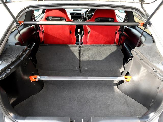 シビック タイプR 後期型 軽量ボンネット TEIN車高調 2ピーススリットローター ブレーキメッシュライン 無限マフラー 無限エアクリBOX DC2エキマニ FRタワーバー ピラーバー 純正赤RECARO 純正バイザー(64枚目)