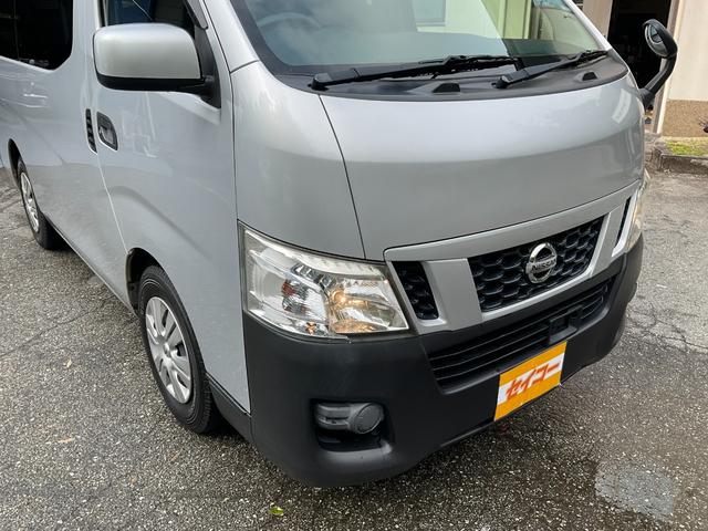 ＮＶ３５０キャラバンバン ロングＤＸ　低床　９人乗り　純正ナビ・フルセグＴＶ・Ｂモニター・ＥＴＣ　リアクーラー／ヒーター　プライバシーガラス　キーレス　電格ミラー　エマージェンシーブレーキ（23枚目）