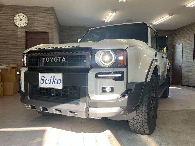 ランドクルーザー２５０ ＺＸファーストエディション　モデリスタフロントバンパーガード・リヤバンパーガーニッシュ・リヤスポイラー・シグネチャーイルミ・２０インチアルミ　ＪＡＯＳスキッドプレート　ＴＶ・パノラミックビューモニタ　サンルーフ　パワーバックドア（27枚目）