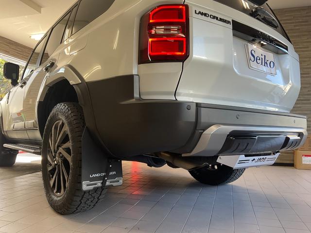 ランドクルーザー２５０ ＺＸファーストエディション　モデリスタフロントバンパーガード・リヤバンパーガーニッシュ・リヤスポイラー・シグネチャーイルミ・２０インチアルミ　ＪＡＯＳスキッドプレート　ＴＶ・パノラミックビューモニタ　サンルーフ　パワーバックドア（35枚目）