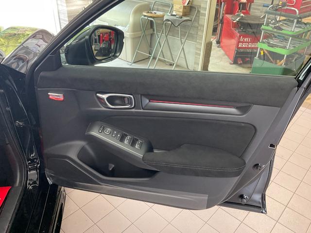 HONDA CIVIC TYPE R RACING BLACK PACKAGE