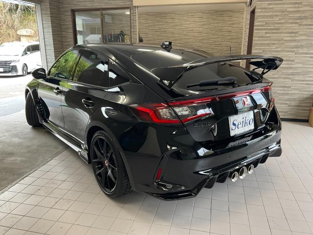 HONDA CIVIC TYPE R RACING BLACK PACKAGE