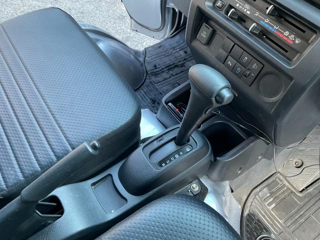 ハイゼットトラック スタンダード　宅配仕様　幌車　ＡＴ　ケンウッドナビ・Ｂモニター　ＥＴＣ（6枚目）