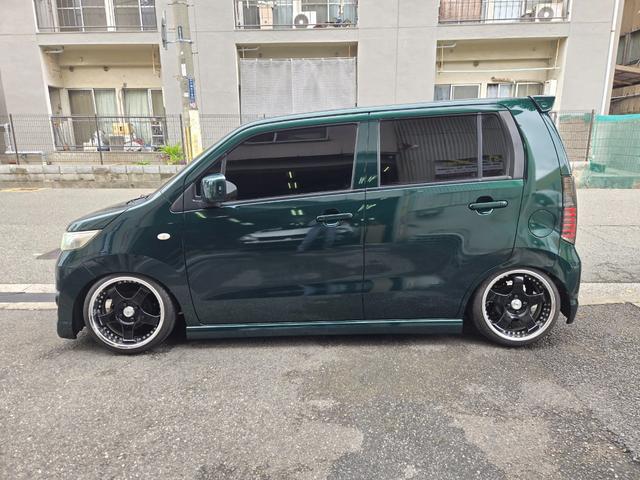 ワゴンＲスティングレー Ｘ　全塗装／ＲＳＲ車高調／アクスル／ロアアーム／ＳＳＲ１６インチ／アリーナホーン／ＬＥＤテール／ＬＥＤヘッドライト・フォグ・ウインカー／マフラー／プッシュスタート／スマートキー／ＥＴＣ／純正パーツ有（6枚目）