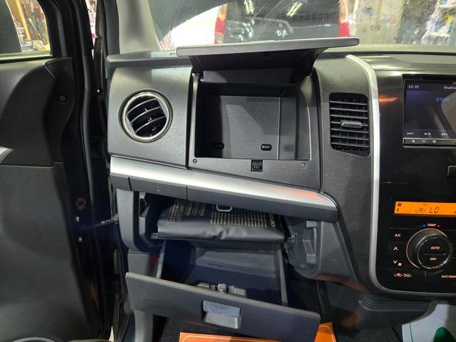 ワゴンＲスティングレー Ｘ　全塗装／ＲＳＲ車高調／アクスル／ロアアーム／ＳＳＲ１６インチ／アリーナホーン／ＬＥＤテール／ＬＥＤヘッドライト・フォグ・ウインカー／マフラー／プッシュスタート／スマートキー／ＥＴＣ／純正パーツ有（32枚目）