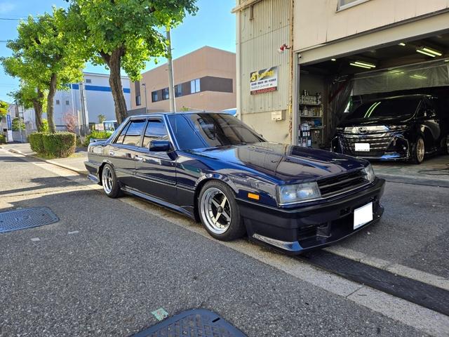スカイライン ターボGT-E Xエクストラ 走行7万km代/フルエアロ/車高調/エクイップ01/マフラー/TS-X25/当時物momo32Φステアリング/オートワイパー/オーディオデッキ/全塗装/純正部品有/5MT/水中花シフト/L型エンジン(3枚目)