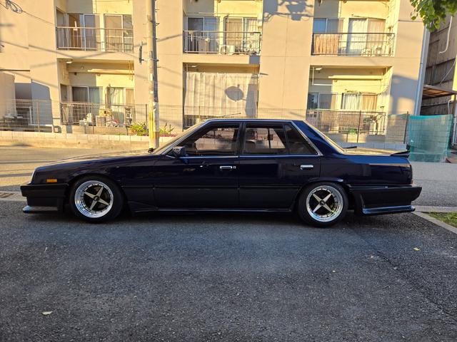 スカイライン ターボGT-E Xエクストラ 走行7万km代/フルエアロ/車高調/エクイップ01/マフラー/TS-X25/当時物momo32Φステアリング/オートワイパー/オーディオデッキ/全塗装/純正部品有/5MT/水中花シフト/L型エンジン(8枚目)