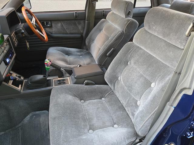 スカイライン ターボGT-E Xエクストラ 走行7万km代/フルエアロ/車高調/エクイップ01/マフラー/TS-X25/当時物momo32Φステアリング/オートワイパー/オーディオデッキ/全塗装/純正部品有/5MT/水中花シフト/L型エンジン(30枚目)