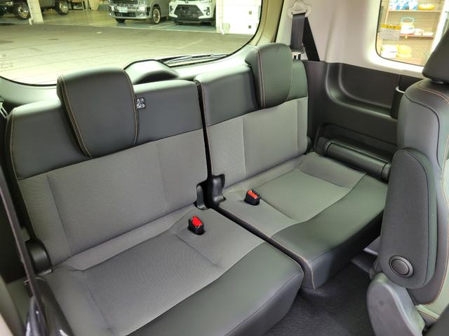 フリード ｅ：ＨＥＶクロスター　アルパインＢＩＧＸ　ＥＴＣ　登録済み未使用車　　禁煙　ＨｏｎｄａＳＥＮＳＩＮＧ　両側自動ドア　ＬＥＤヘッドライト　スマートキー　プッシュスタート　アダプティブクルーズコントロール　電子パーキング（46枚目）