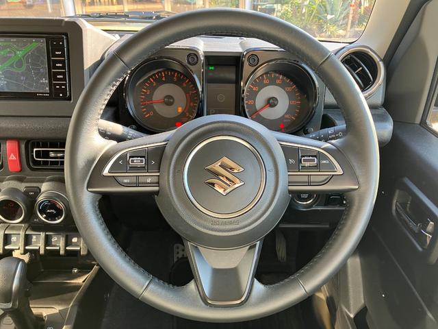 ジムニー ＸＣ　ダムドエアロ　パナソニックナビ　ＥＴＣ　ＤＥＡＮホイール　ラゲッジネット　シートカバー　センターコンソール　ＤＡＭＤ（28枚目）