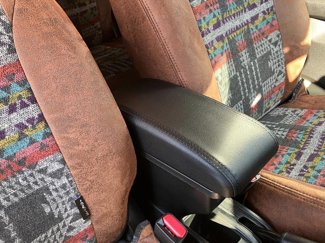 ジムニー ＸＣ　ダムドエアロ　パナソニックナビ　ＥＴＣ　ＤＥＡＮホイール　ラゲッジネット　シートカバー　センターコンソール　ＤＡＭＤ（44枚目）