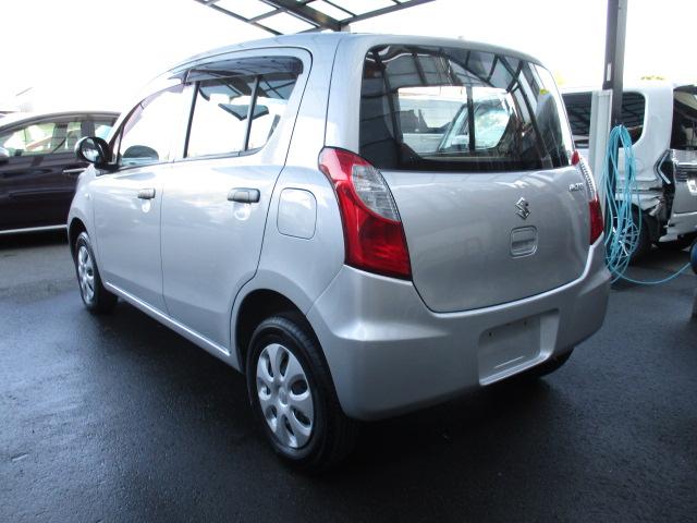 アルト Ｆ　５速マニュアルトランスミッション、電動格納ミラー、パワーウィンドウ、ハロゲン、純正ホイール、キーレス、エアバック、パワーステアリング（5枚目）