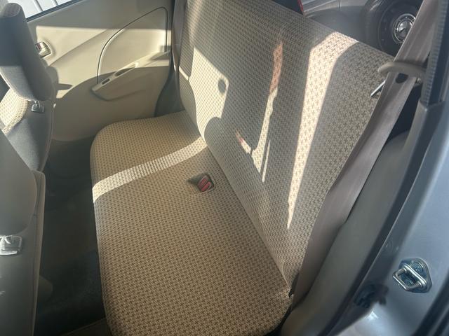 アルト Ｆ　５速マニュアルトランスミッション、電動格納ミラー、パワーウィンドウ、ハロゲン、純正ホイール、キーレス、エアバック、パワーステアリング（16枚目）