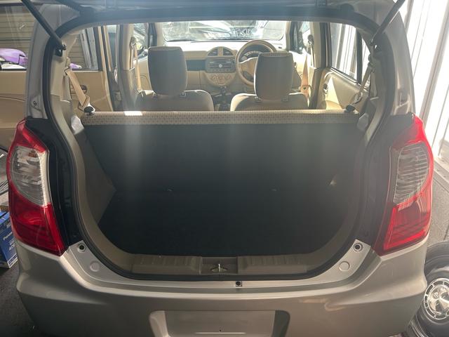 アルト Ｆ　５速マニュアルトランスミッション、電動格納ミラー、パワーウィンドウ、ハロゲン、純正ホイール、キーレス、エアバック、パワーステアリング（17枚目）