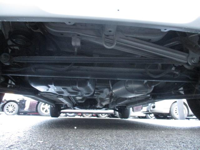 アルト Ｆ　５速マニュアルトランスミッション、電動格納ミラー、パワーウィンドウ、ハロゲン、純正ホイール、キーレス、エアバック、パワーステアリング（22枚目）