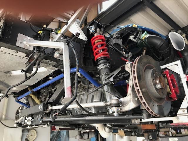 ４Ｃ 　パワー４００ＰＳ　ミッション６速シーケンシャルドグ軽量ハイパワー４Ｃです　ローダウン　ターボ　ワンオーナー　バックカメラ　１８インチアルミ　ＡＢＳ　運転席／助手席エアバック　パワーステアリング（12枚目）
