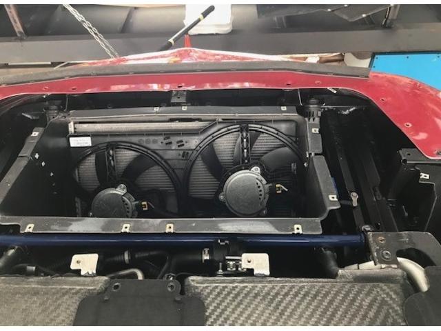 ４Ｃ 　パワー４００ＰＳ　ミッション６速シーケンシャルドグ軽量ハイパワー４Ｃです　ローダウン　ターボ　ワンオーナー　バックカメラ　１８インチアルミ　ＡＢＳ　運転席／助手席エアバック　パワーステアリング（15枚目）
