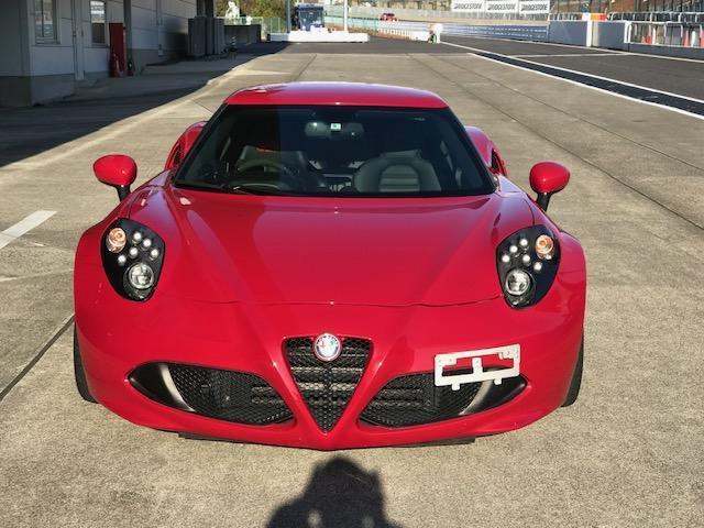 ４Ｃ 　パワー４００ＰＳ　ミッション６速シーケンシャルドグ軽量ハイパワー４Ｃです　ローダウン　ターボ　ワンオーナー　バックカメラ　１８インチアルミ　ＡＢＳ　運転席／助手席エアバック　パワーステアリング（23枚目）