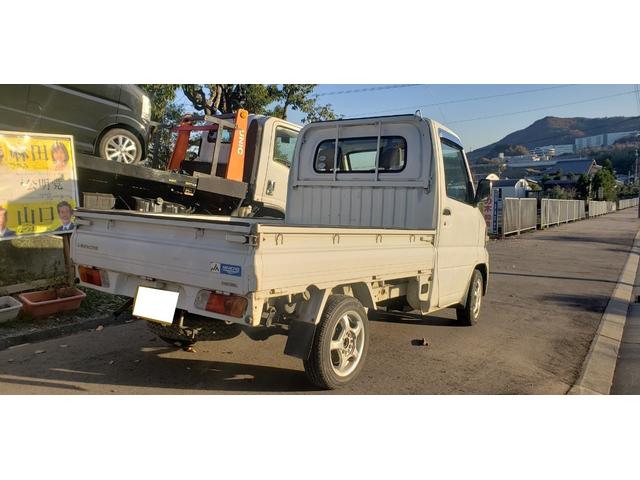 ベースグレード スタンダード(A/Cツキ) 4WD 5速MT(3枚目)