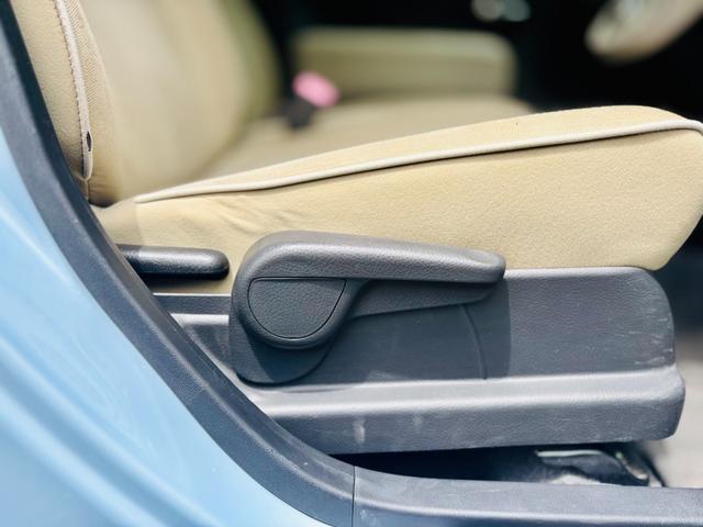 ミラココア ココアプラスＧ　純正ナビ／フルセグＴＶ／Ｂｌｕｅｔｏｏｔｈ／バックカメラ一体型防眩ミラー／キーフリーシステム／タイミングチェーン車／電動格納ミラー／フォグランプ／ルーフレール／ウィンカーミラー／ドライブレコーダー／（4枚目）