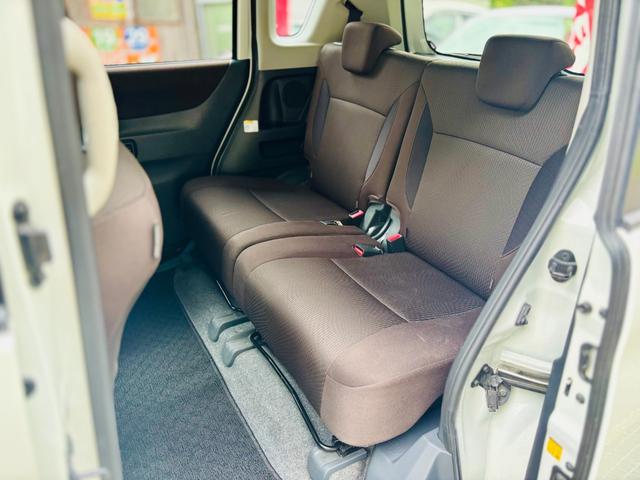 ソリオ Ｘ　地デジナビ／ワンセグ／バックカメラ／パワースライド／プッシュスタート／運転席シートリフター／フロアマット／ドアバイザー／プライバシーガラス／純正エアロ／純正アルミ／（17枚目）
