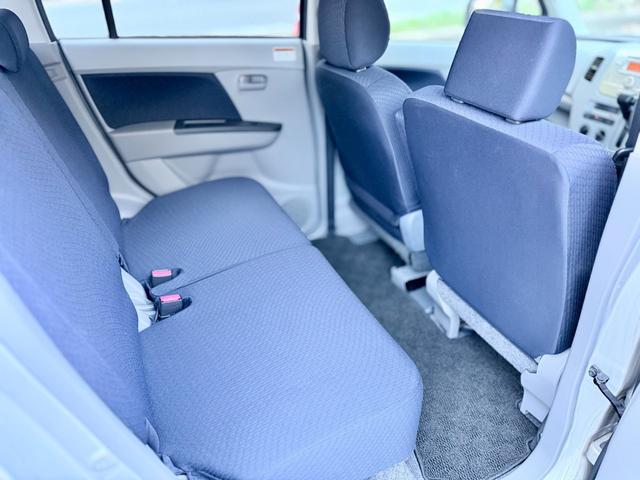 ワゴンＲ 　回転シート／キーレス／純正オーディオ／電動格納ドアミラー／タイミングチェーン車／ヘッドライトレベライザー／フロアマット／ドアバイザー／（10枚目）