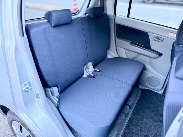 ワゴンＲ 　回転シート／キーレス／純正オーディオ／電動格納ドアミラー／タイミングチェーン車／ヘッドライトレベライザー／フロアマット／ドアバイザー／（11枚目）