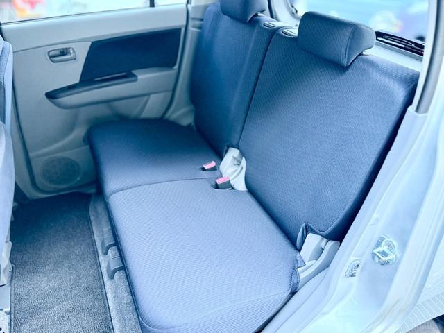 ワゴンＲ 　回転シート／キーレス／純正オーディオ／電動格納ドアミラー／タイミングチェーン車／ヘッドライトレベライザー／フロアマット／ドアバイザー／（13枚目）