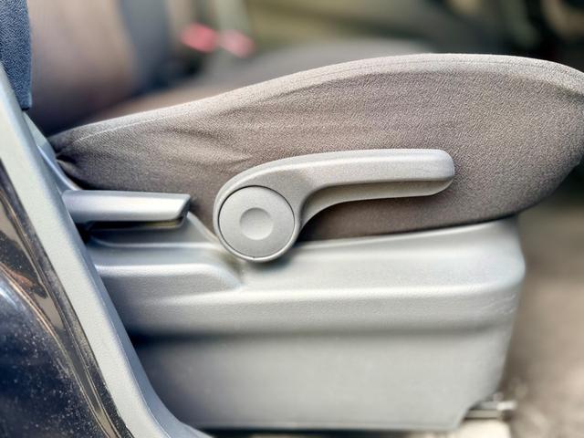 ルークス ハイウェイスター　純正ナビ／左パワースライドドア／純正アルミ／フルフラットシート／ＨＩＤヘッドライト／プッシュスタート／フロアマット／タイミングチェーン／（5枚目）