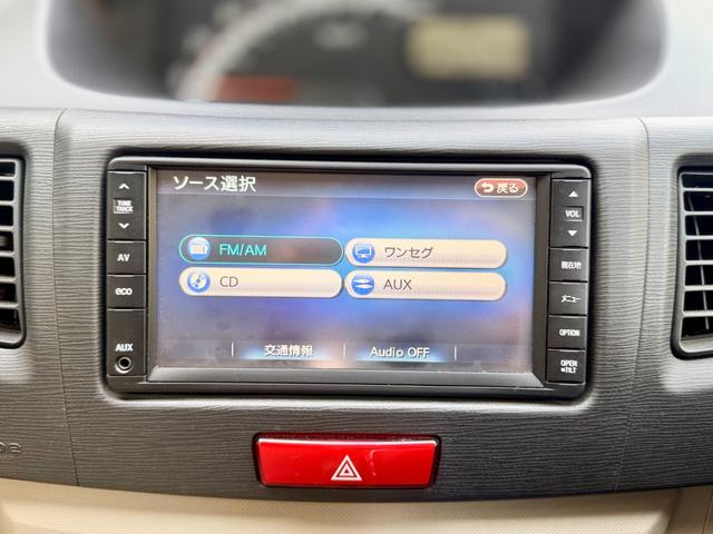 ムーヴ Ｘリミテッド　純正ナビ／ワンセグＴＶ／プッシュスタート／エコアイドル／バックカメラ／ベンチシート／ドアバイザー／タイミングチェーン車／フロアマット／純正アルミ／（7枚目）