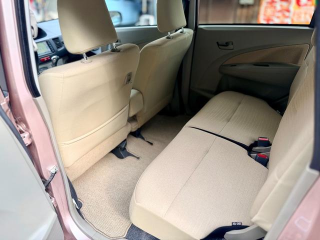 ムーヴ Ｘリミテッド　純正ナビ／ワンセグＴＶ／プッシュスタート／エコアイドル／バックカメラ／ベンチシート／ドアバイザー／タイミングチェーン車／フロアマット／純正アルミ／（10枚目）