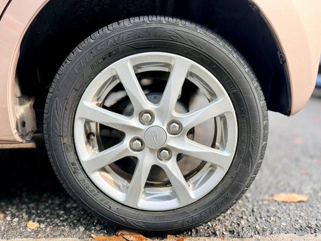 ムーヴ Ｘリミテッド　純正ナビ／ワンセグＴＶ／プッシュスタート／エコアイドル／バックカメラ／ベンチシート／ドアバイザー／タイミングチェーン車／フロアマット／純正アルミ／（32枚目）