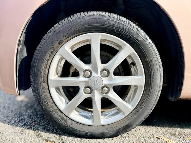 ムーヴ Ｘリミテッド　純正ナビ／ワンセグＴＶ／プッシュスタート／エコアイドル／バックカメラ／ベンチシート／ドアバイザー／タイミングチェーン車／フロアマット／純正アルミ／（33枚目）