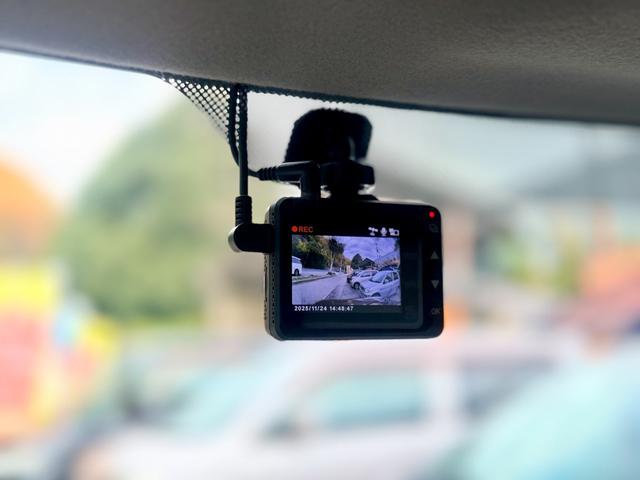 アルトラパン Ｇ　ケンウッドナビ／ワンセグＴＶ／２トーンルーフ／ドライブレコーダー／プッシュスタート／フロアマット／ドアバイザー／（7枚目）