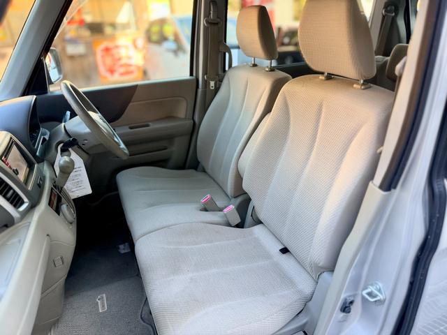スペーシア Ｘ　社外ナビ／ワンセグＴＶ／左パワースライドドア／プッシュスタート／ベンチシート／アイドリングストップ／ヘッドライトレベライザー／運転席シートリフター／収納機能付き助手席／（21枚目）