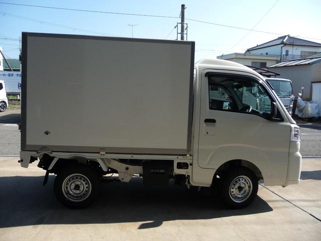 ハイゼットトラック 冷蔵冷凍車-5℃〜+20℃ 片側スライドドア仕様 積載量350kg車線逸脱抑制制御機能・衝突回避支援ブレーキ機能・スマートアシスト・スマートインナーミラー ・バックカメラ・バックドアアンバー&90度ストッパー☆オーバーヘッドシェルフ(9枚目)