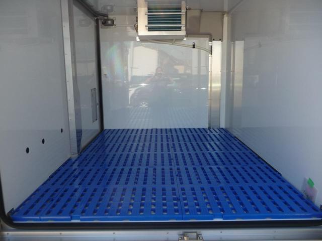 ハイゼットトラック 冷蔵冷凍車-5℃〜+20℃ 片側スライドドア仕様 積載量350kg車線逸脱抑制制御機能・衝突回避支援ブレーキ機能・スマートアシスト・スマートインナーミラー ・バックカメラ・バックドアアンバー&90度ストッパー☆オーバーヘッドシェルフ(16枚目)