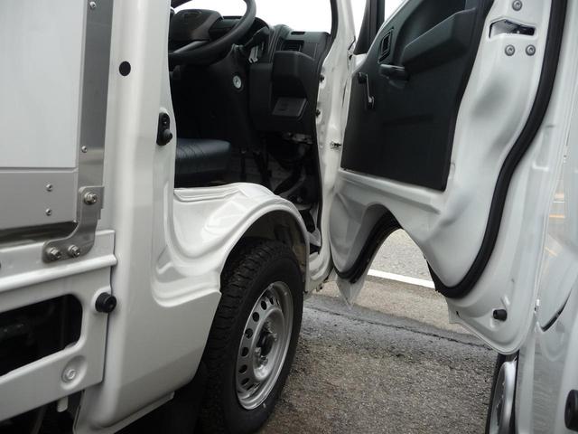 ハイゼットトラック 冷蔵冷凍車-5℃〜+20℃ 片側スライドドア仕様 積載量350kg車線逸脱抑制制御機能・衝突回避支援ブレーキ機能・スマートアシスト・スマートインナーミラー ・バックカメラ・バックドアアンバー&90度ストッパー☆オーバーヘッドシェルフ(70枚目)