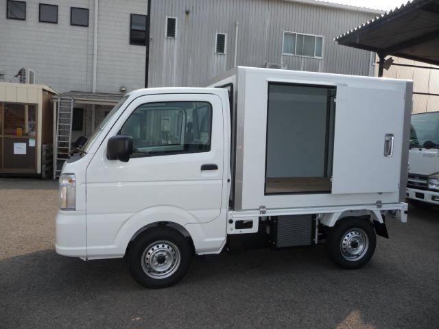 キャリイトラック 冷凍車－５〜＋２０設定　助手席側スライドドア仕様　冷凍車－５〜＋２０設定　冷凍車１ＷＡＹ　助手席側スライドドア仕様　積載量３５０ｋｇスズキセーフティサポート・デュアルカメラブレーキサポート・誤発進抑制機能・ブレーキ制御付後方誤発進抑制機能・スノコ木製（15枚目）