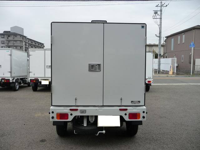 キャリイトラック 　冷凍車－５℃〜＋２０℃設定☆スタンバイ付☆２ＷＡＹ助手席側スライド仕様☆積載量３５０ｋｇ☆スズキセーフティサポート☆デュアルカメラブレーキサポート☆誤発進制御機能☆ブレーキ制御付後方誤発進制御機能（17枚目）