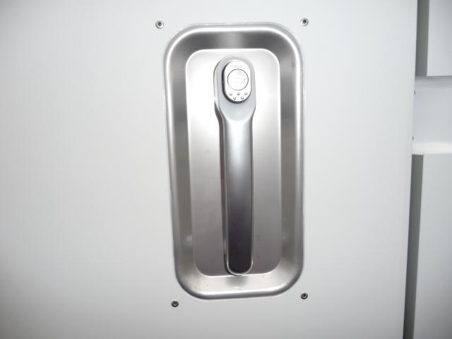 キャリイトラック 　冷凍車－５℃〜＋２０℃設定☆スタンバイ付☆２ＷＡＹ助手席側スライド仕様☆積載量３５０ｋｇ☆スズキセーフティサポート☆デュアルカメラブレーキサポート☆誤発進制御機能☆ブレーキ制御付後方誤発進制御機能（34枚目）